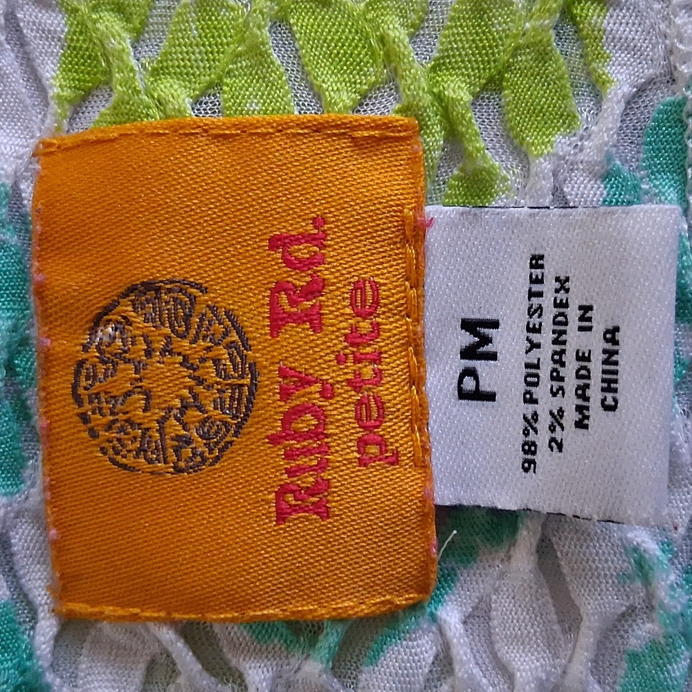 Ruby Rd. Textured Geometric Patterned Jersey Top - Picture 4 of 10